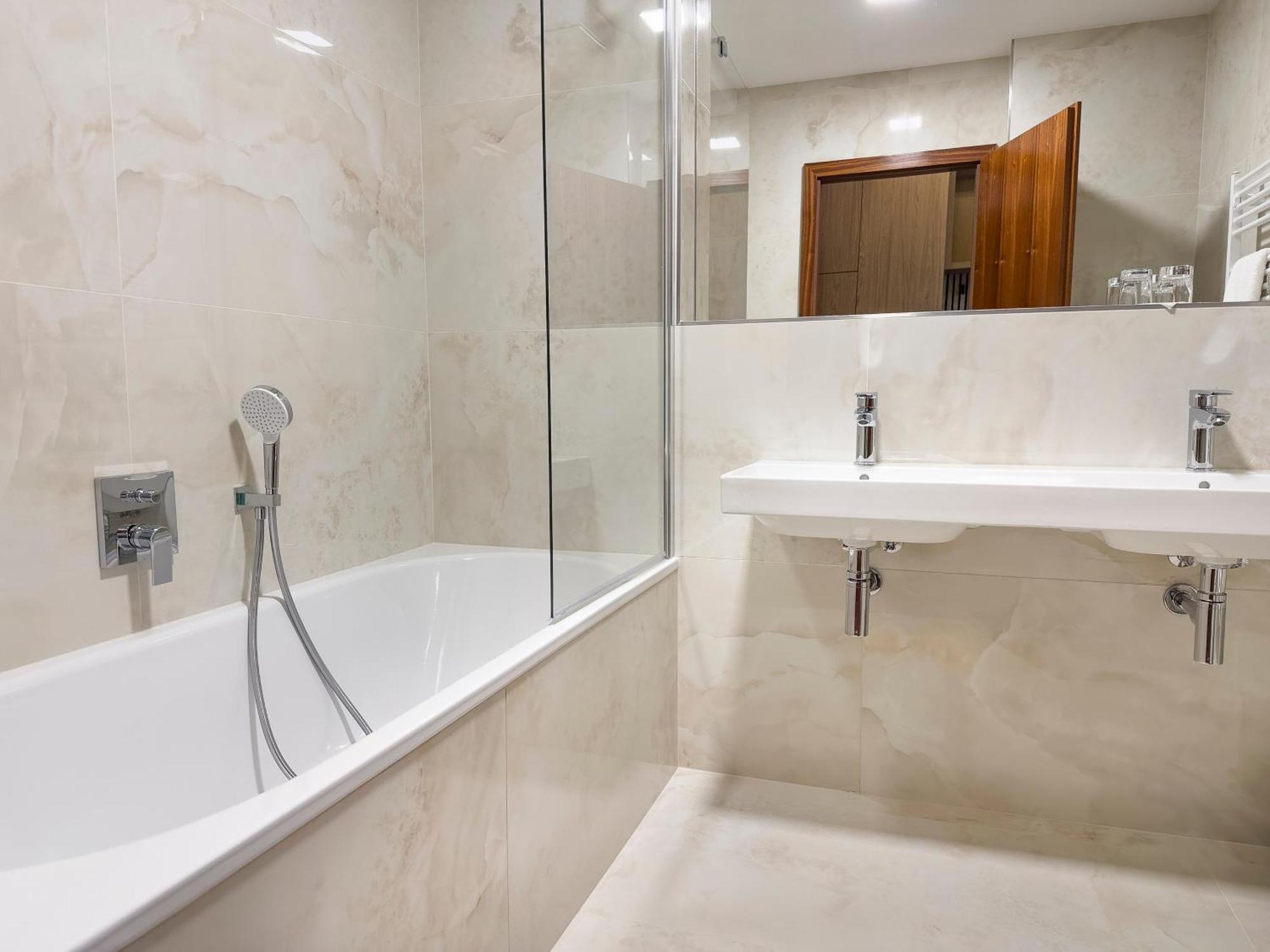 Hotel Cvilin Karniów Zewnętrze zdjęcie